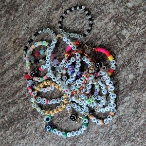 Taylor Swift Friendship Bracelets